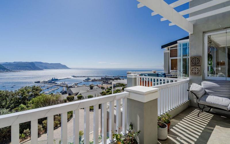 4 Bedroom Property for Sale in Simons Town Western Cape